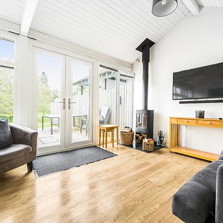 Hazel - Woodland Cottages Боунес он Уиндърмиър Екстериор снимка